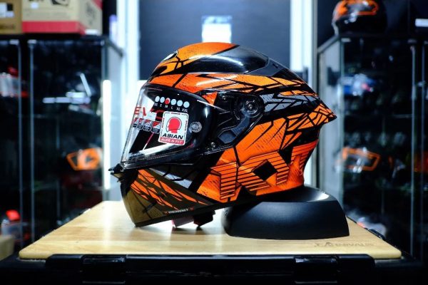 หมวกกันน็อค KYT รุ่น TT-Revo COMBUSTION Orange ชิลด์หน้าสีใส รูปทรงสปอร์ต แถมสปอยเลอร์ทุกใบ