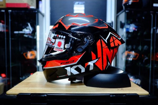 หมวกกันน็อค KYT รุ่น TT-Revo NICOLO BULEGA ชิลด์หน้าสีใส รูปทรงสปอร์ต แถมสปอยเลอร์ทุกใบ