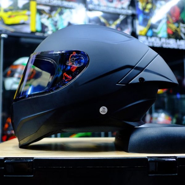หมวกกันน็อค Real รุ่น Falcon สีดำด้าน ชิลด์หน้าสีใสเคลือบปรอทอ่อน